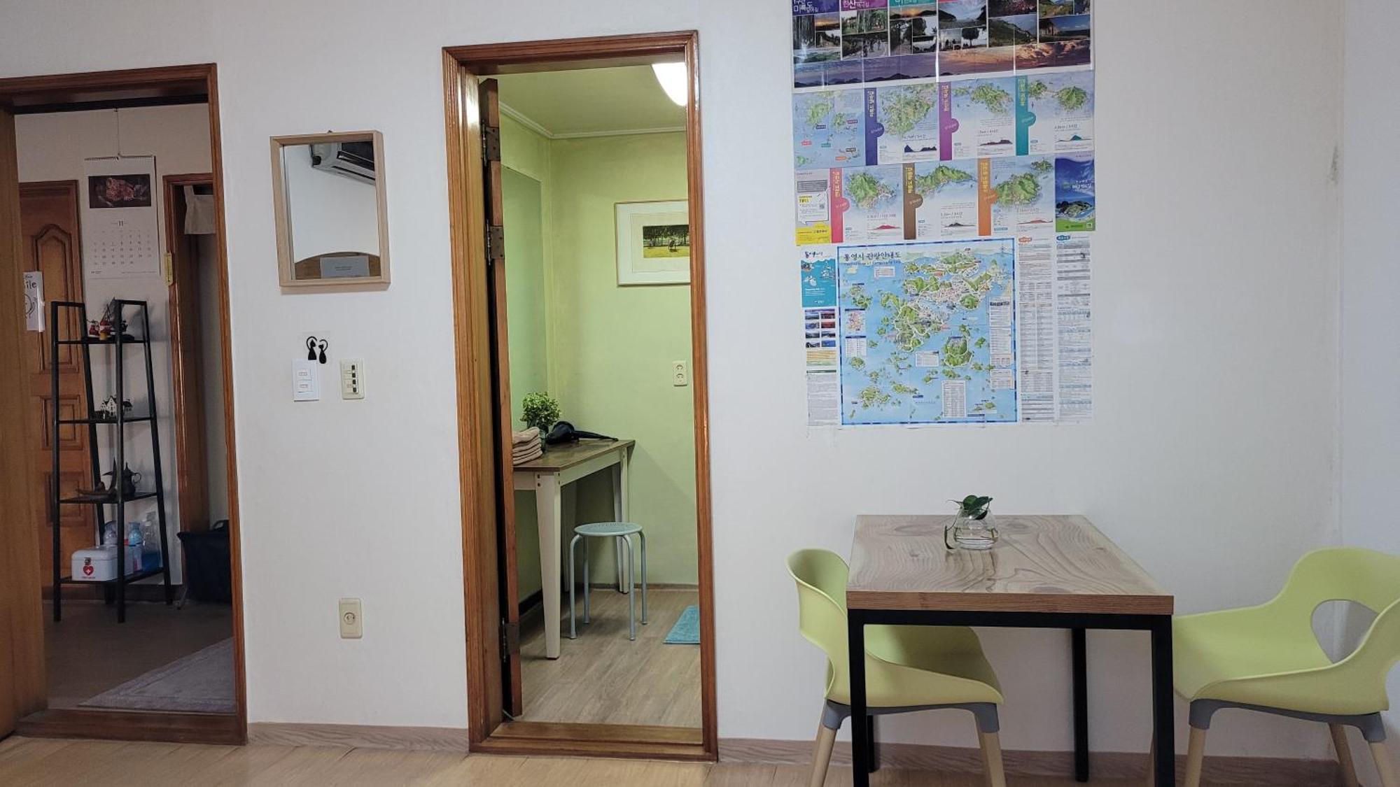 Tongyeong Episode Guesthouse Room photo